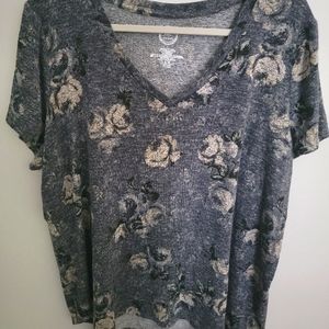 BEAUTIFUL top! Lightly worn!